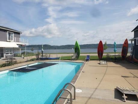 Double Room Lake City Екстер'єр фото