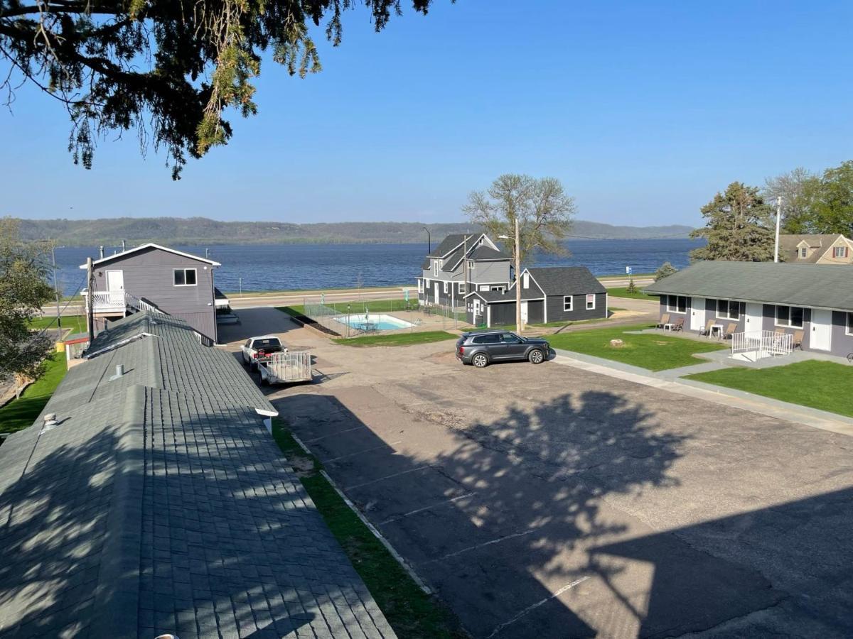Double Room Lake City Екстер'єр фото