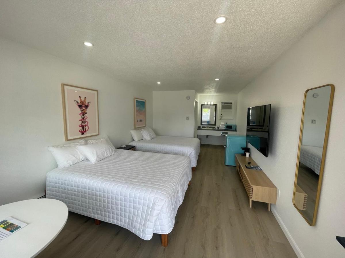 Double Room Lake City Екстер'єр фото